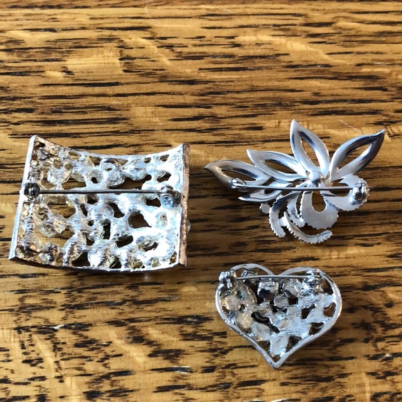 Vintage Brooches - Picture 3 of 3
